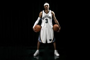 多米体育-体育世界乱套了！拉齐奥玩CBA，拜仁争足总杯，爵士统治德甲